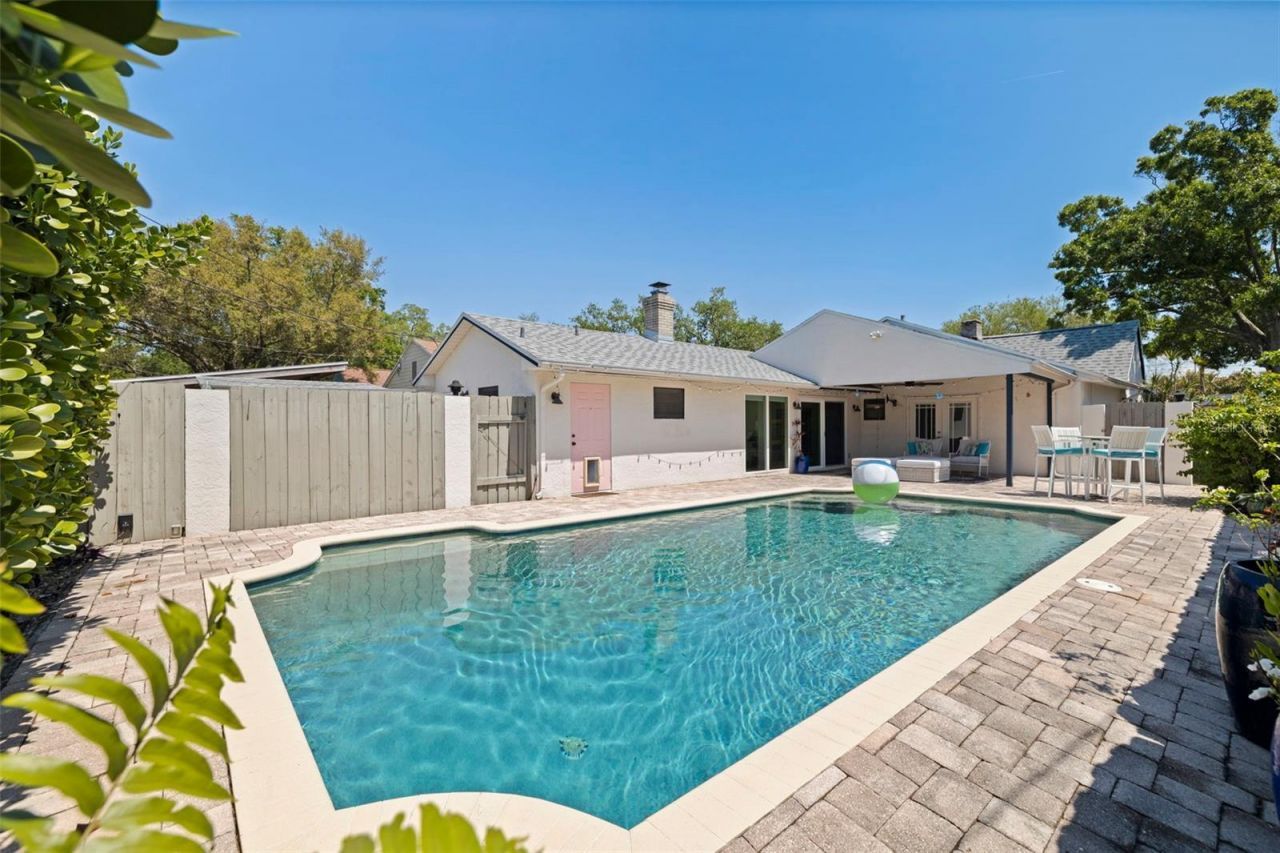 1610 14th Street N, Saint Petersburg, FL 33704 Photo