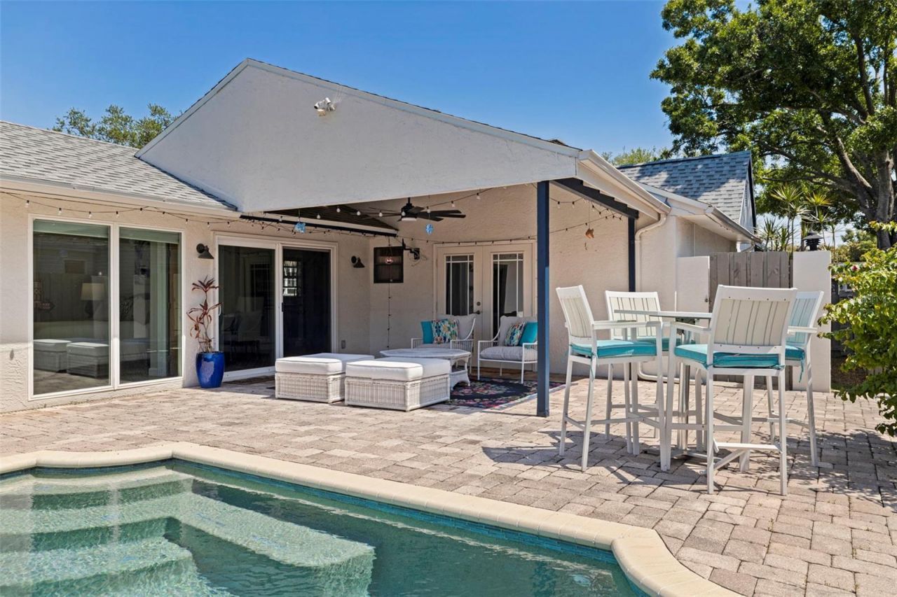 1610 14th Street N, Saint Petersburg, FL 33704 Photo