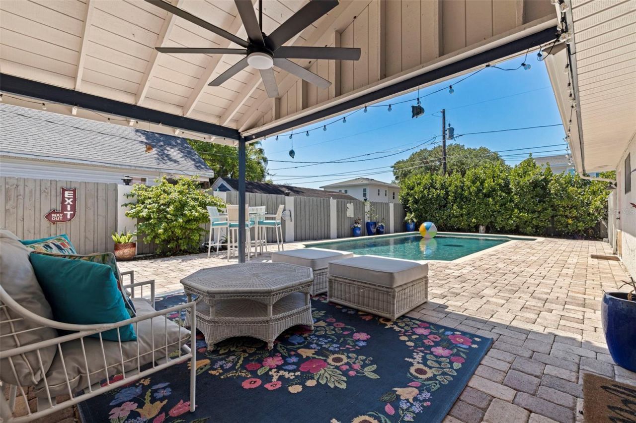 1610 14th Street N, Saint Petersburg, FL 33704 Photo