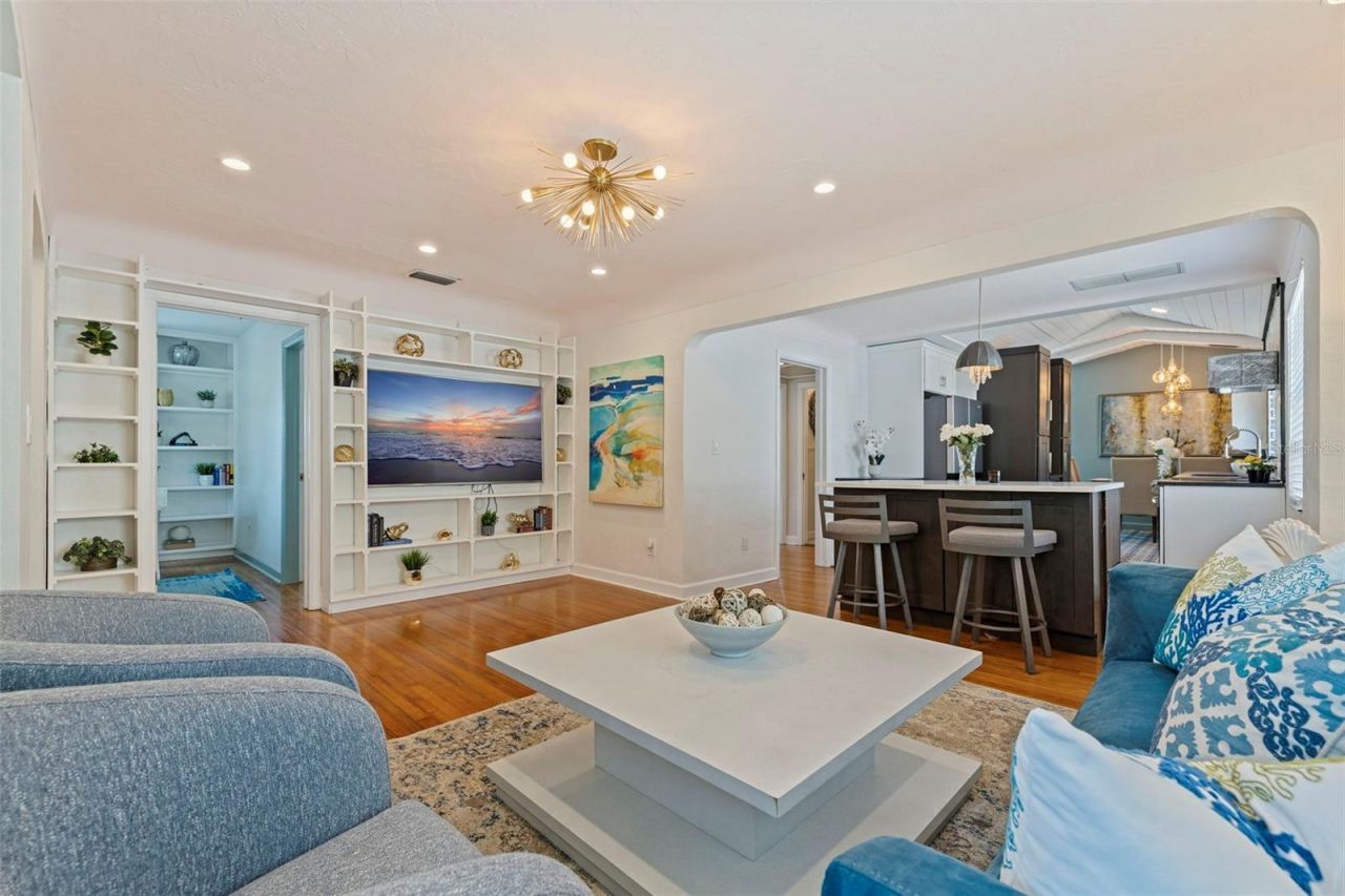 1610 14th Street N, Saint Petersburg, FL 33704 Photo