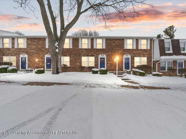 6264 Beechfield Drive, Lansing, MI 48911