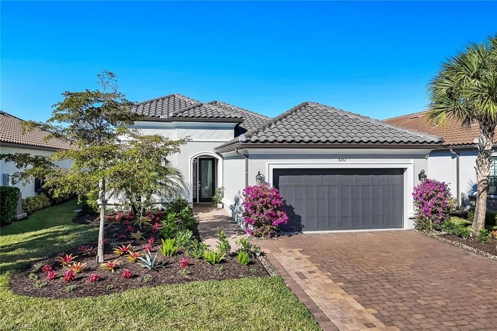 8262 Promoso Ct, Naples, FL 34114 Main Photo