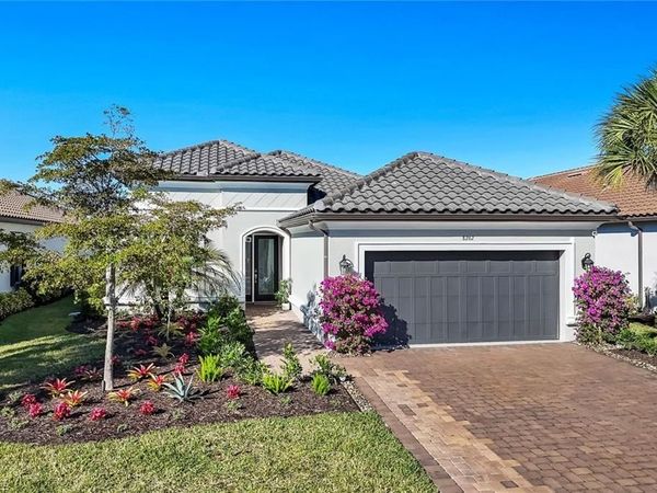 8262 Promoso CT, NAPLES, FL 34114