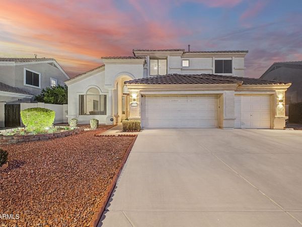 5273 W ANGELA Drive, Glendale, AZ 85308