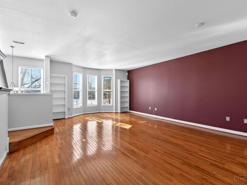 734 W Court, Cincinnati, OH 45203 Photo 12