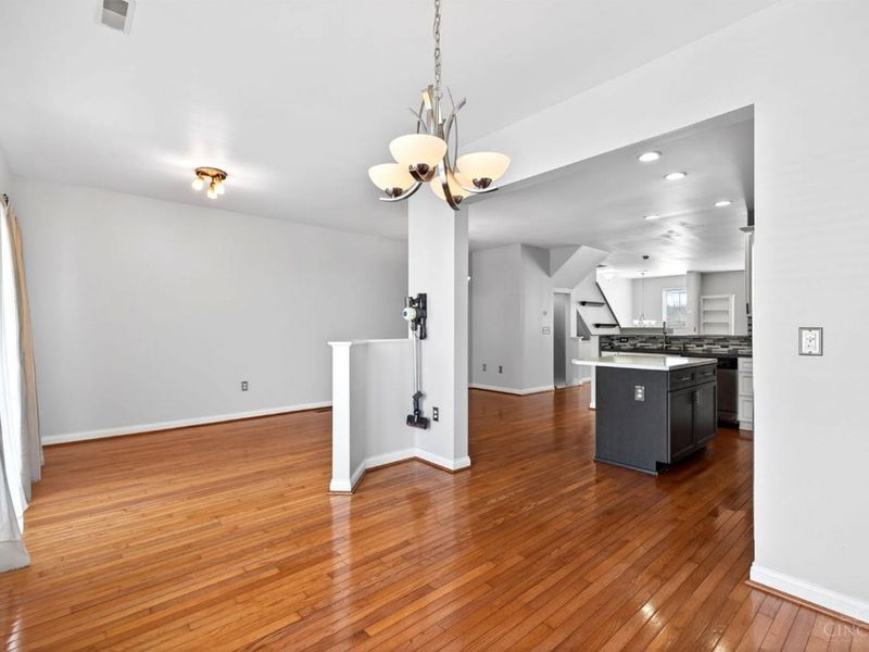 734 W Court, Cincinnati, OH 45203 Photo 20