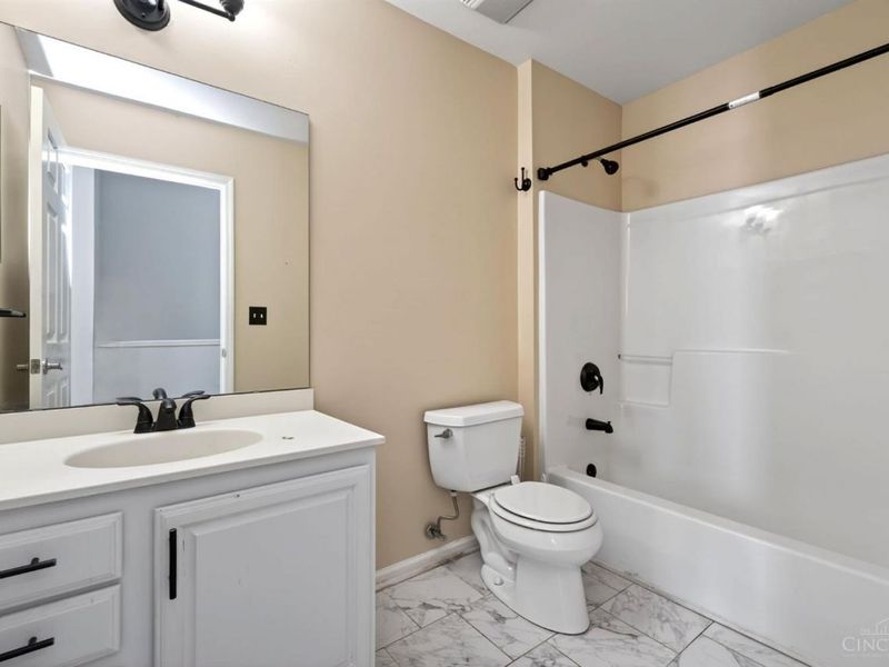 734 W Court, Cincinnati, OH 45203 Photo 26