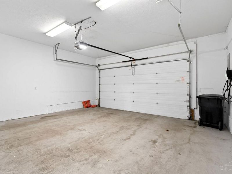 734 W Court, Cincinnati, OH 45203 Photo 36