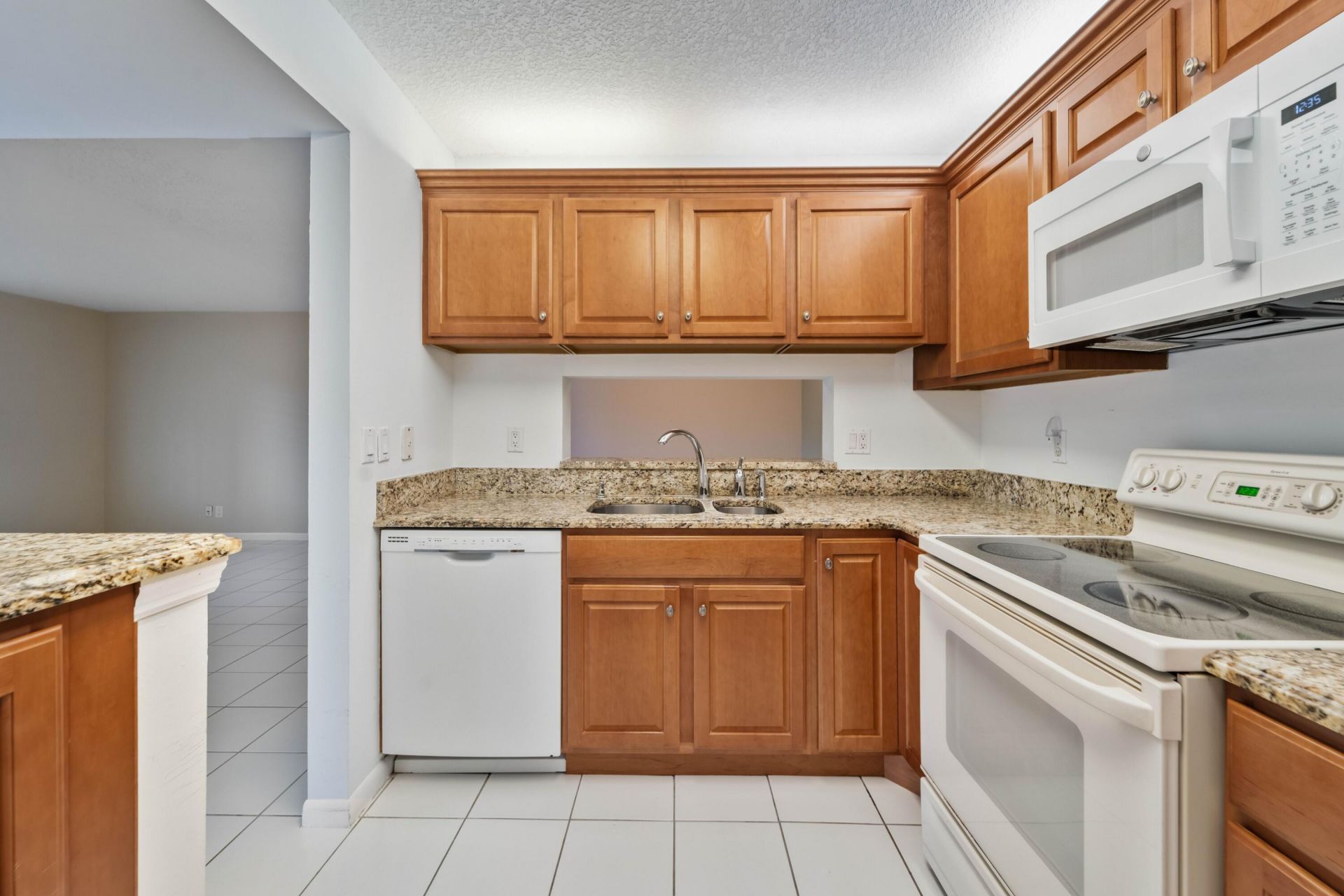 6341 Chasewood Drive, Unit D, Jupiter, FL 33458 Photo