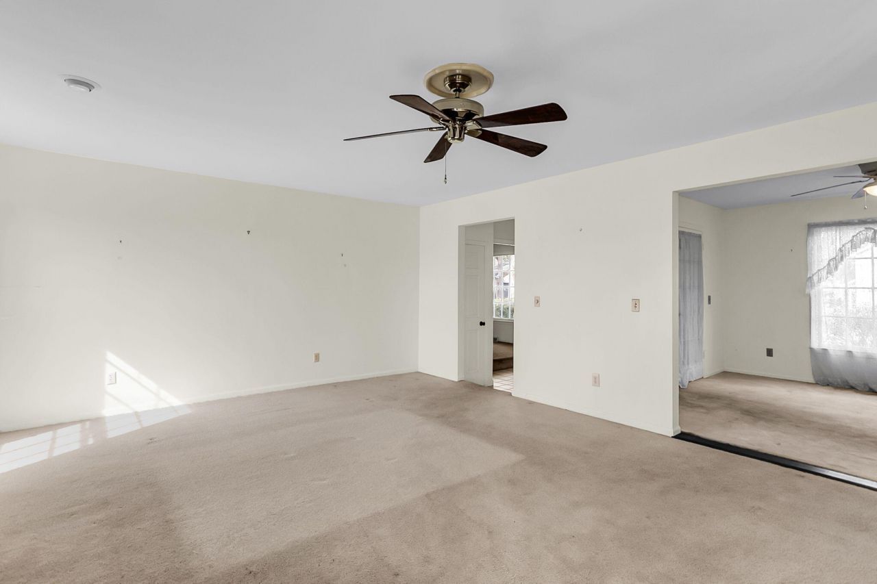 700 Fairington Drive Photo 20