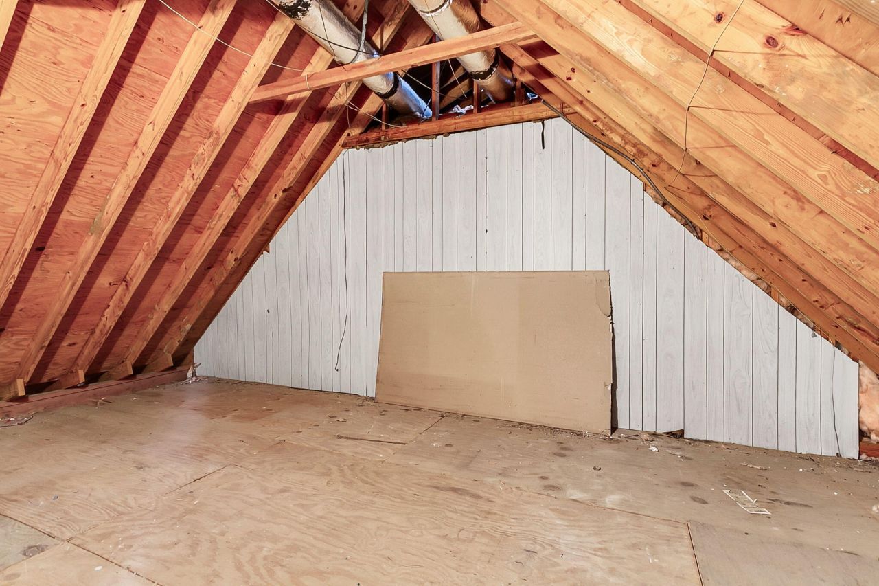 700 Fairington Drive Photo 37