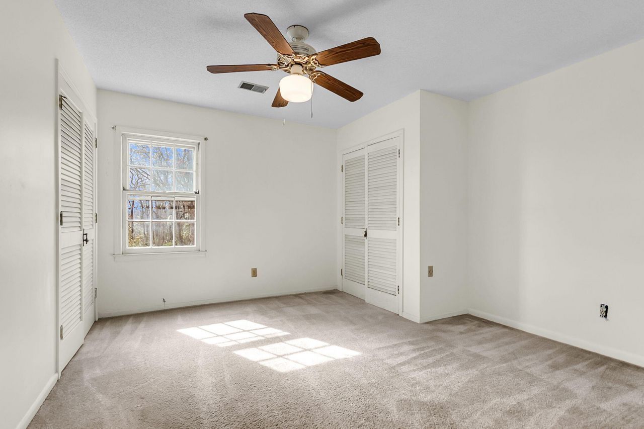 700 Fairington Drive Photo 48