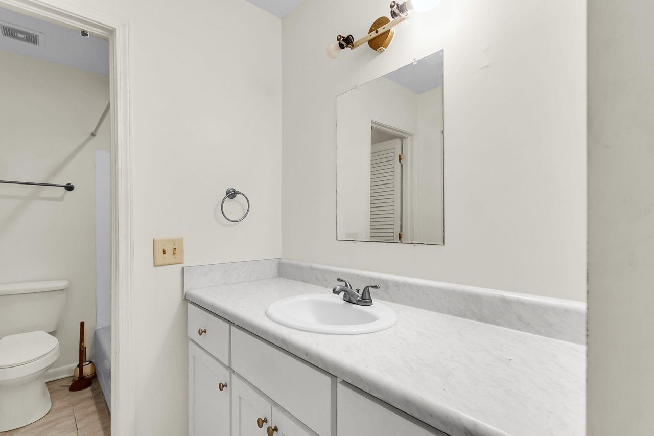 700 Fairington Drive Photo 50