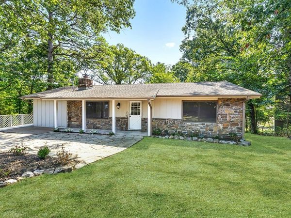 76 Overton Drive, Bella Vista, AR 72714
