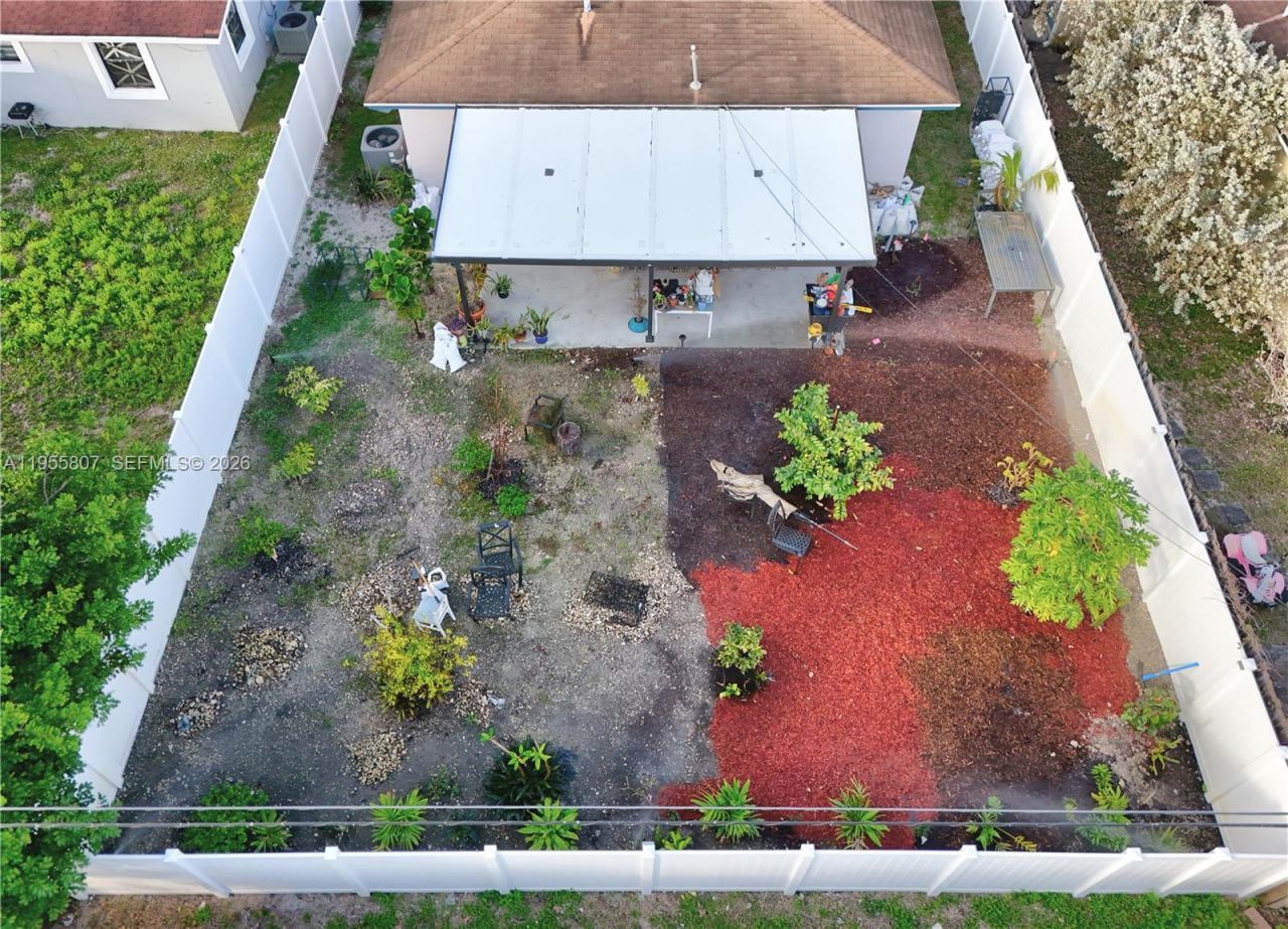 3004 NW 7th St, Fort Lauderdale, FL 33311 Photo