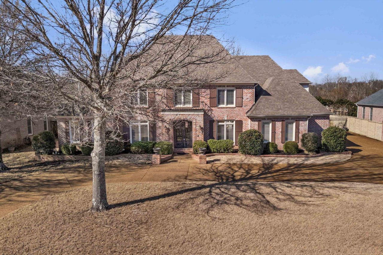 1831 Groveway Dr, Germantown, TN 38139 Main Photo