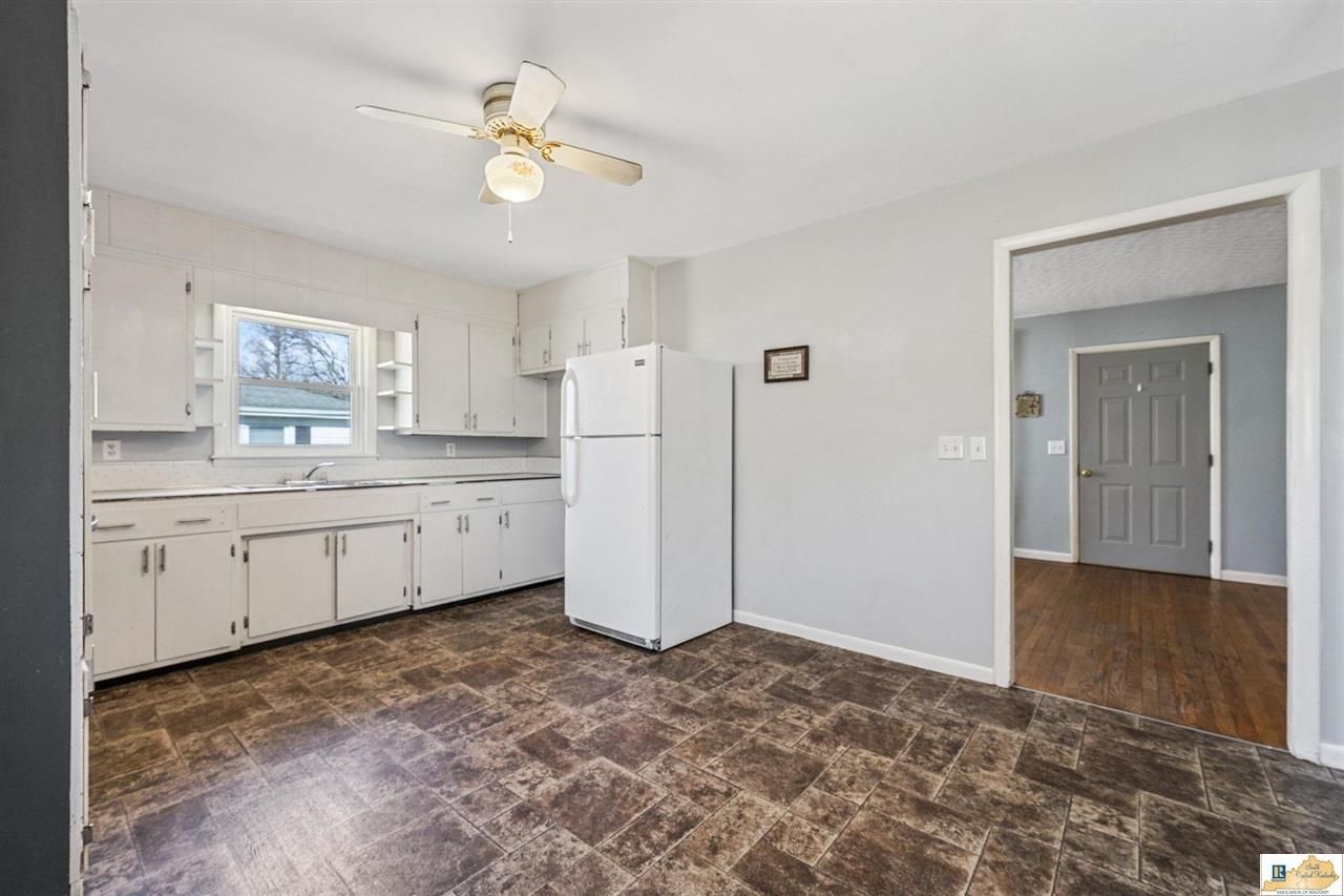 119 Love Street, Glasgow, KY 42141 Main Photo