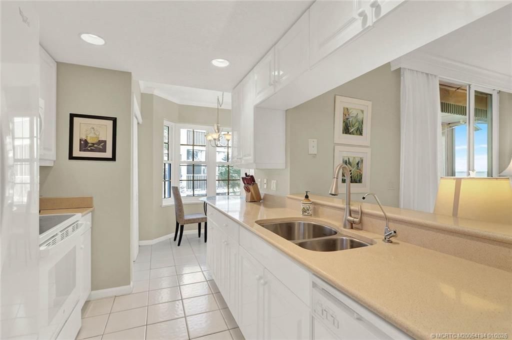 5700 NE Island Cove Way, Unit 4301, Stuart, FL 34996 Photo