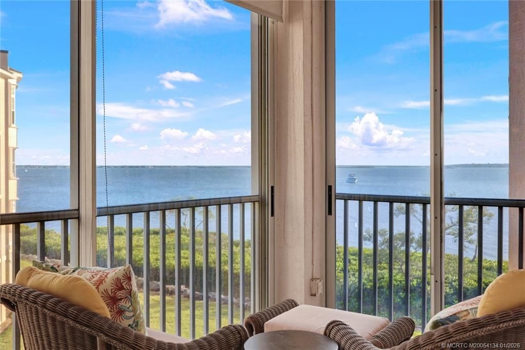5700 NE Island Cove Way, Unit 4301, Stuart, FL 34996 Photo
