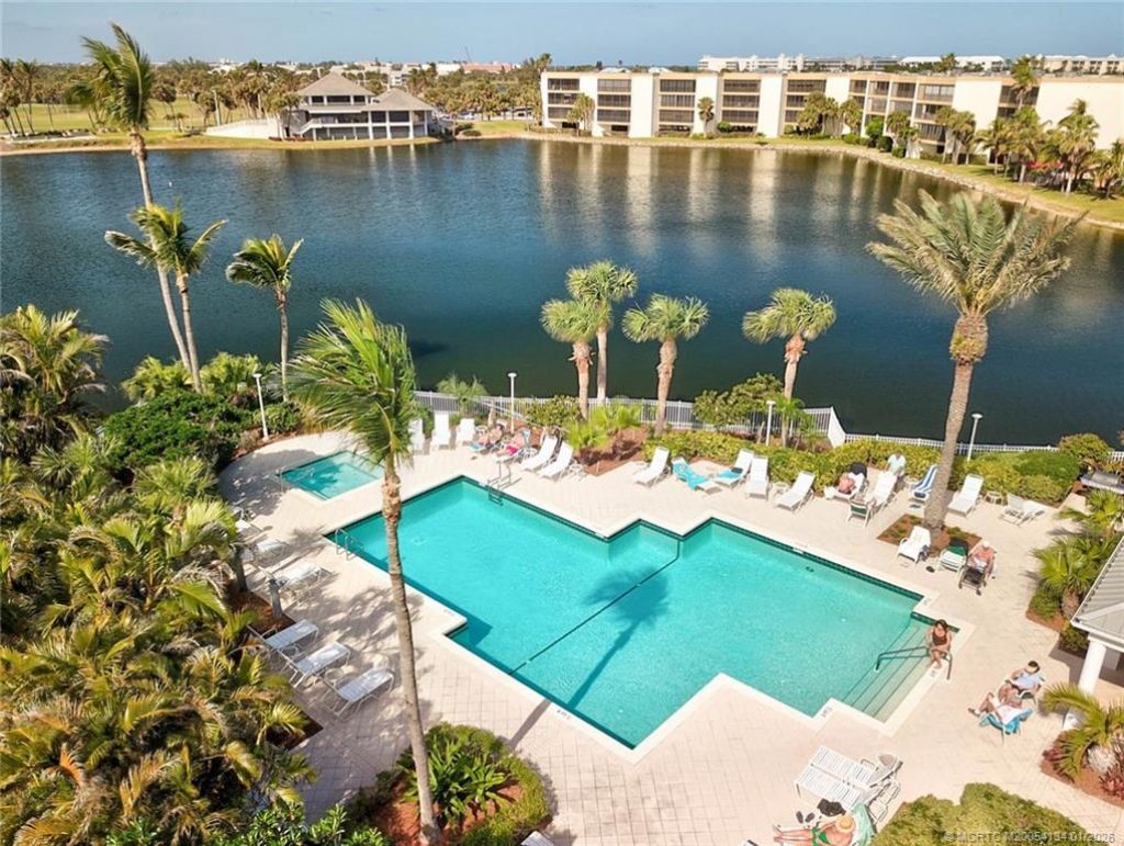 5700 NE Island Cove Way, Unit 4301, Stuart, FL 34996 Photo