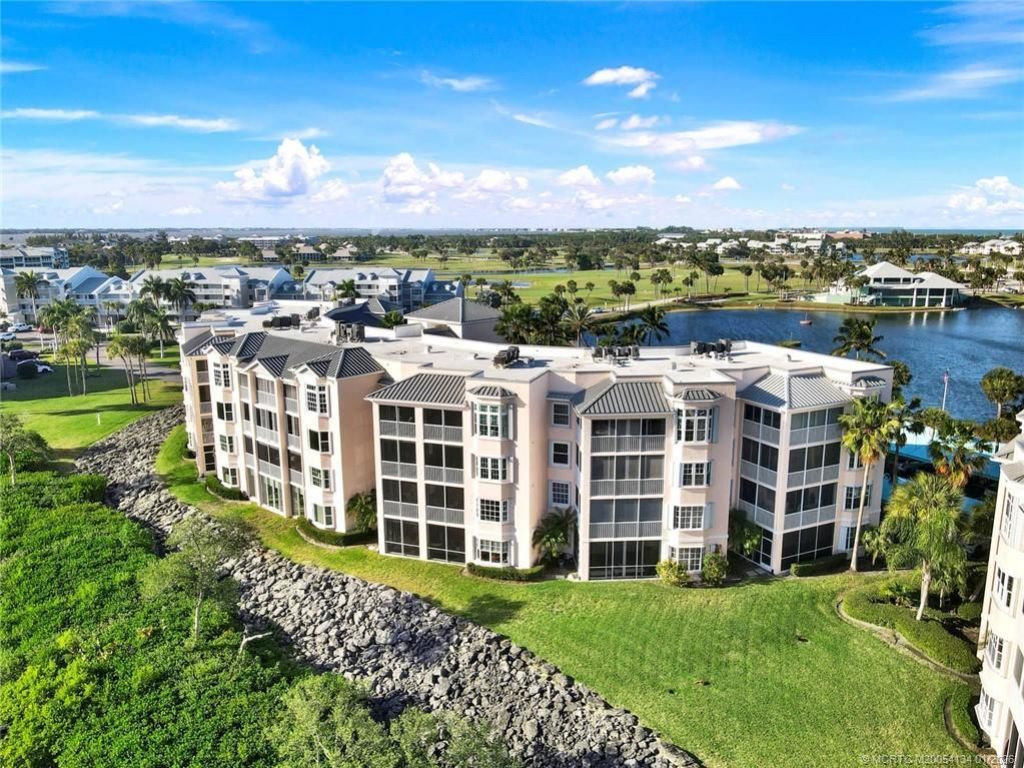5700 NE Island Cove Way, Unit 4301, Stuart, FL 34996 Photo