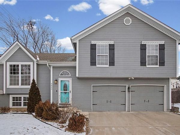 4803 NW Pennington Lane, Blue Springs, MO 64015