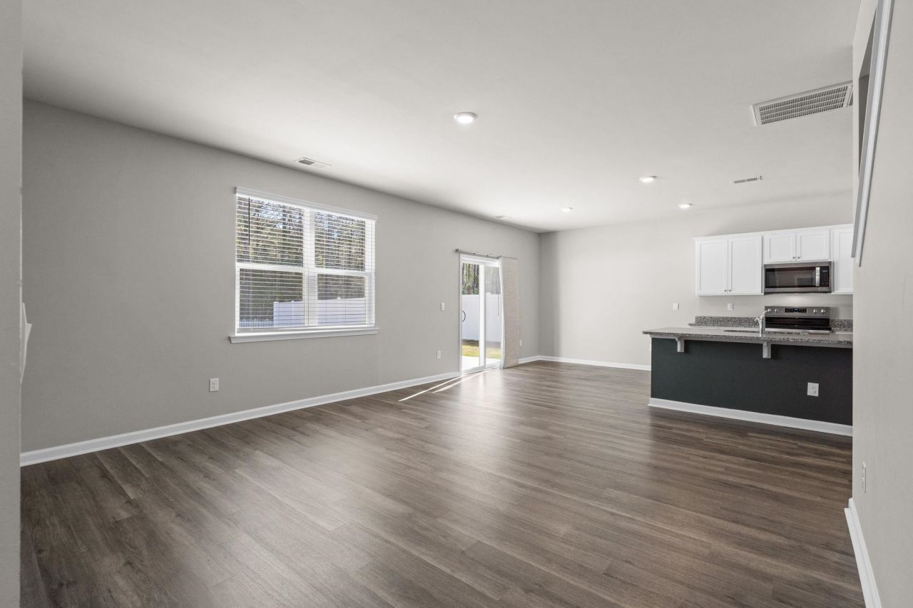 124 Cassina Dr. Photo 10