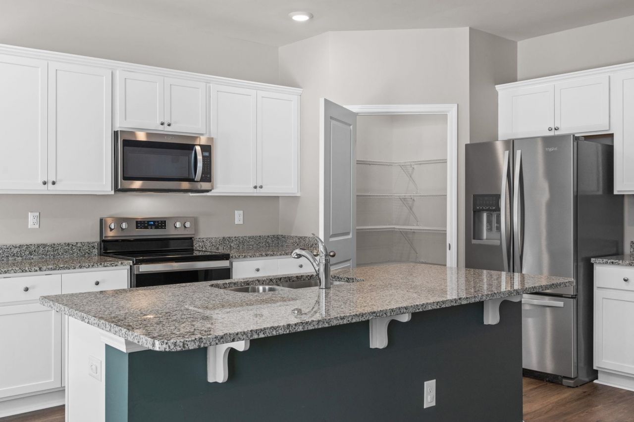 124 Cassina Dr. Photo 7