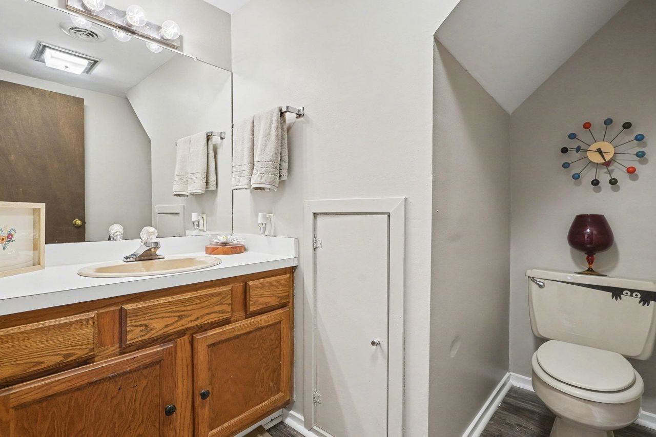 1701 Yaupon Dr. Photo 11