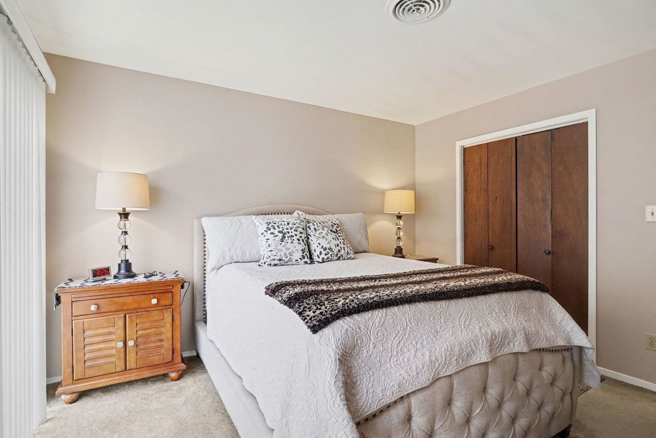 1701 Yaupon Dr. Photo 17