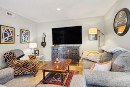 1701 Yaupon Dr. photo 4