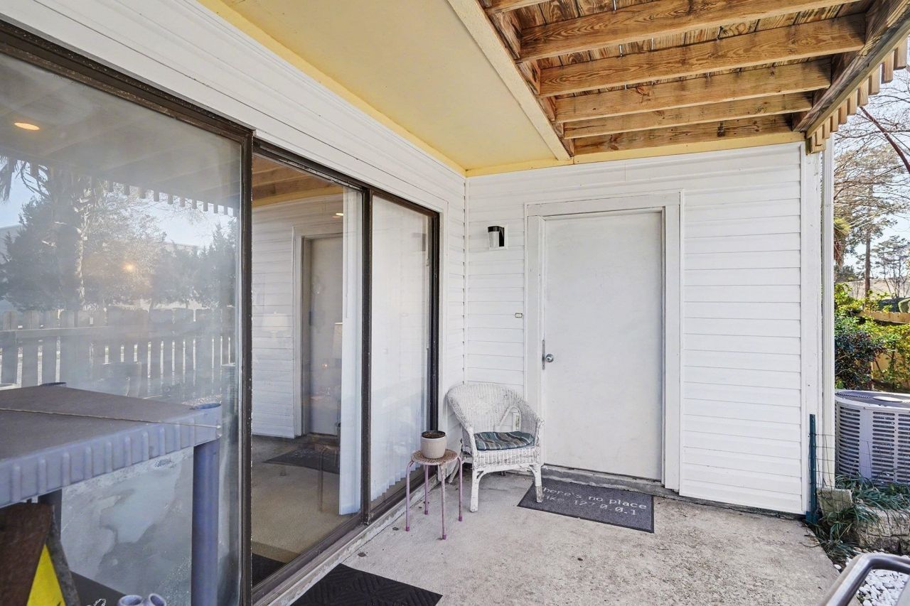 1701 Yaupon Dr. Photo 29