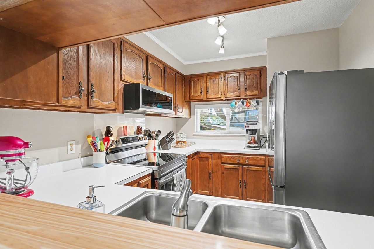 1701 Yaupon Dr. Photo 7