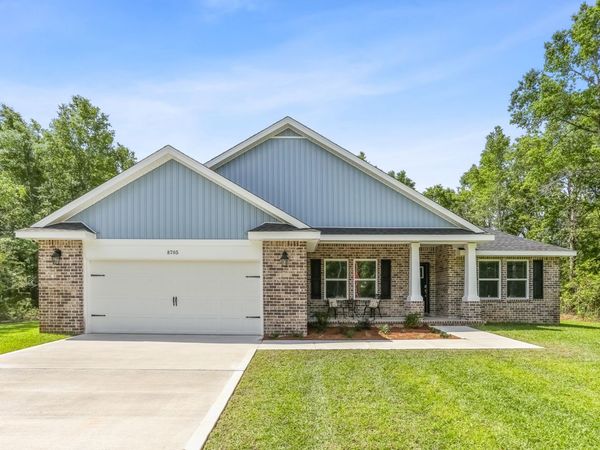 7568 Hatteras Drive, Navarre, FL 32566