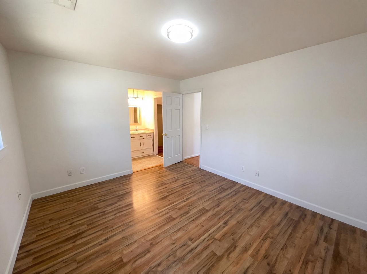 107 Tall Pines Road Photo 4