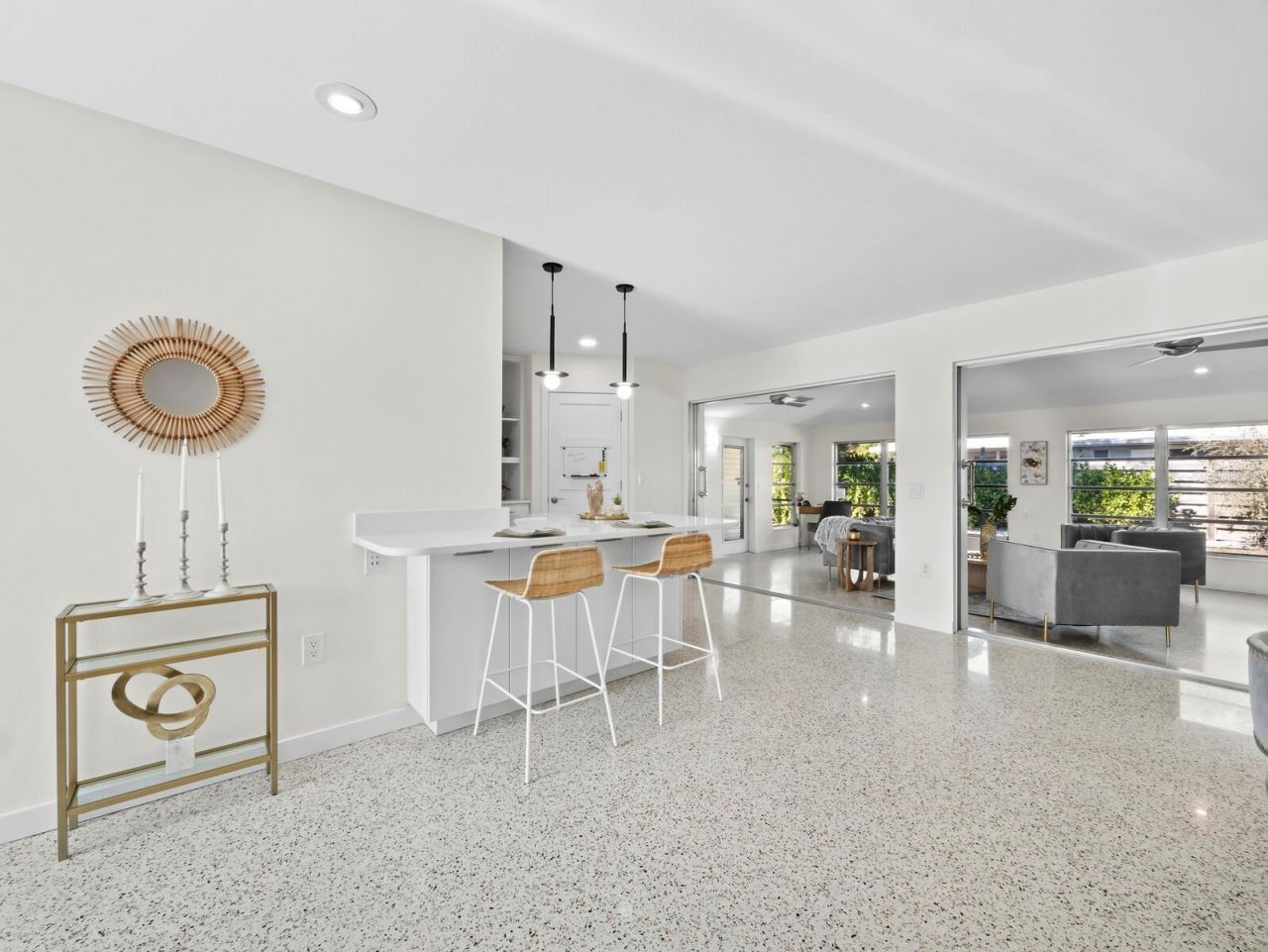 561 Corwood Drive, Sarasota, FL 34234 Photo