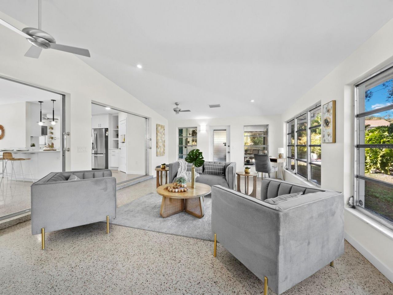 561 Corwood Drive, Sarasota, FL 34234 Photo