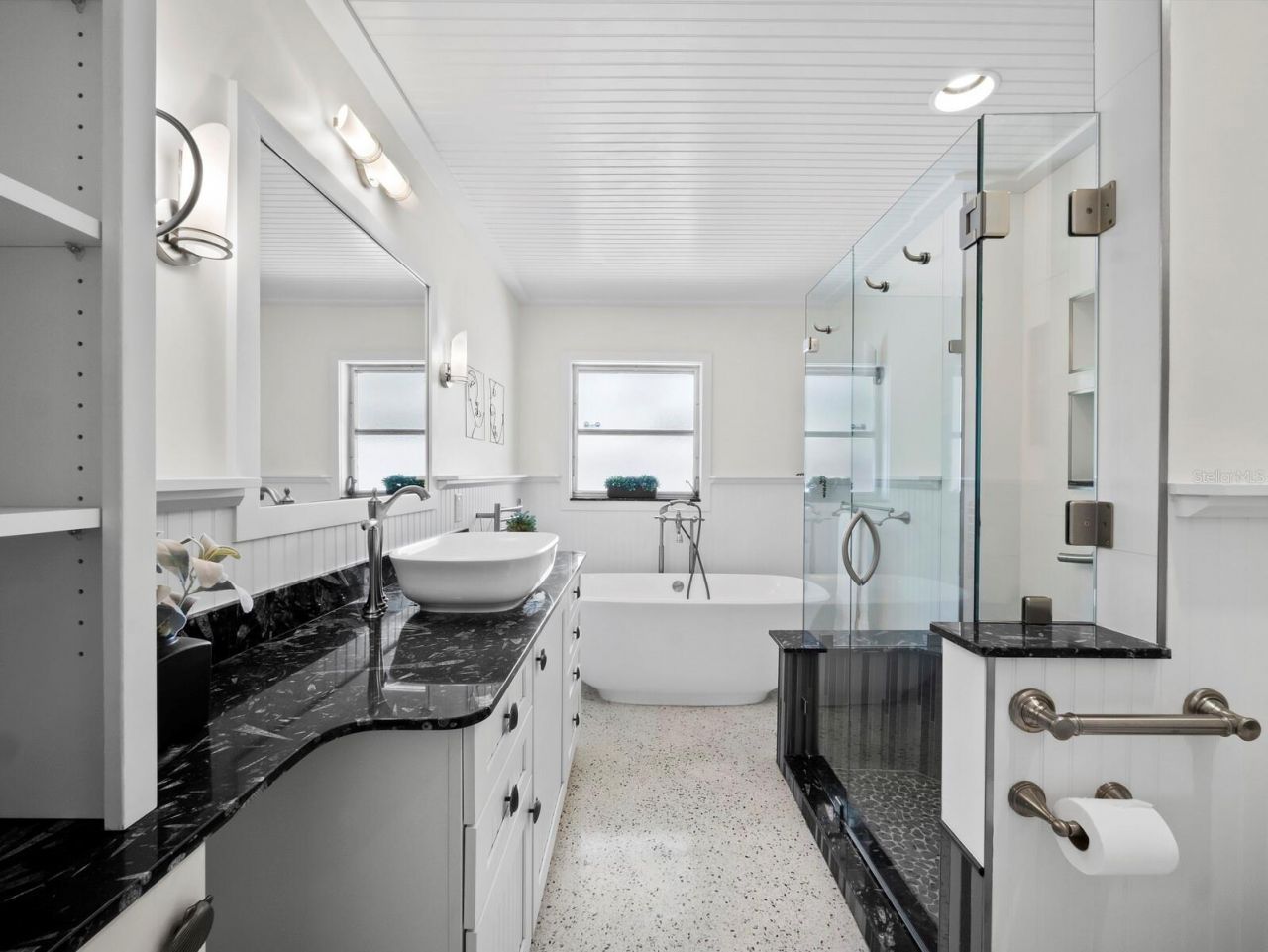 561 Corwood Drive, Sarasota, FL 34234 Photo