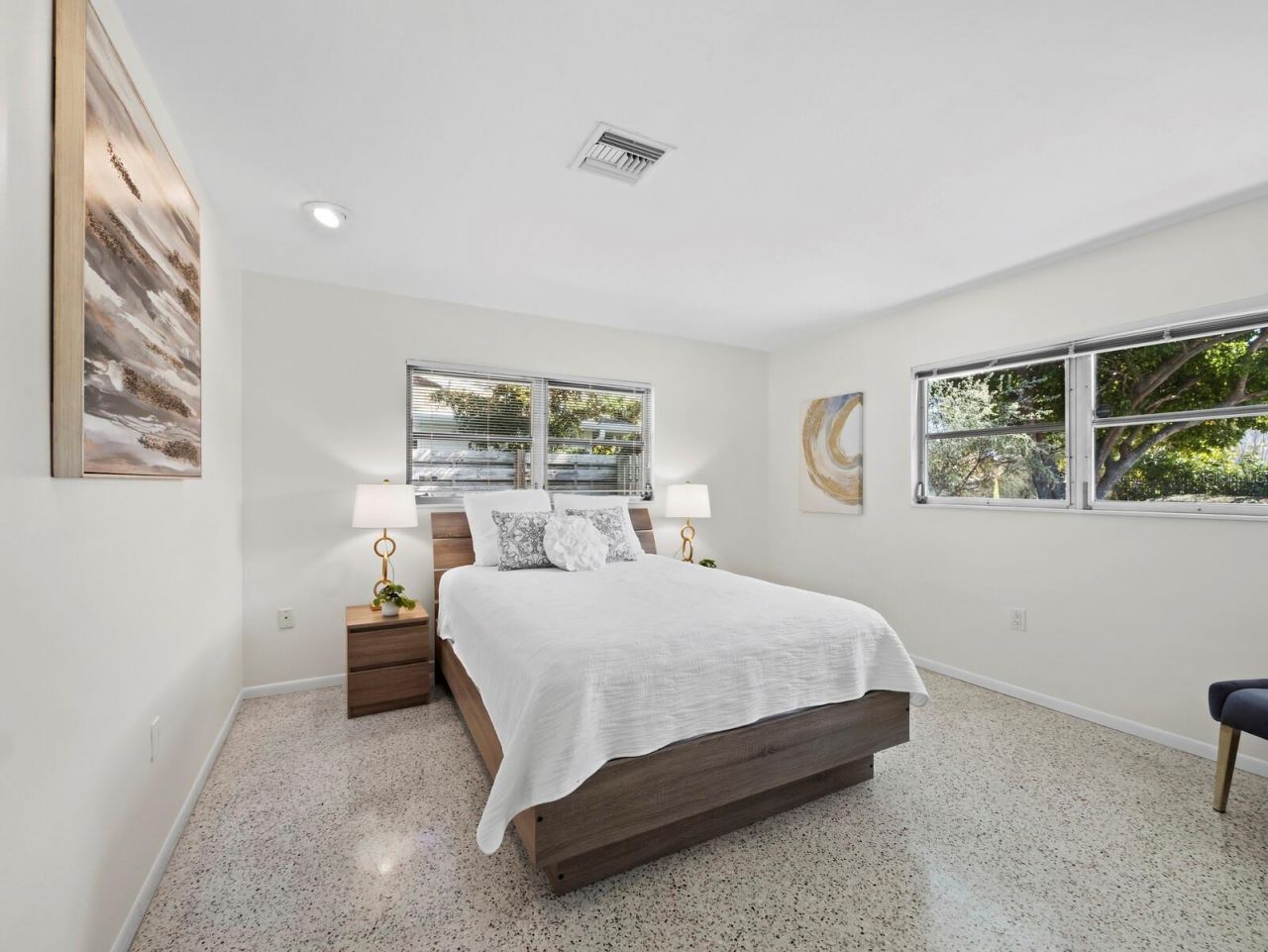 561 Corwood Drive, Sarasota, FL 34234 Photo