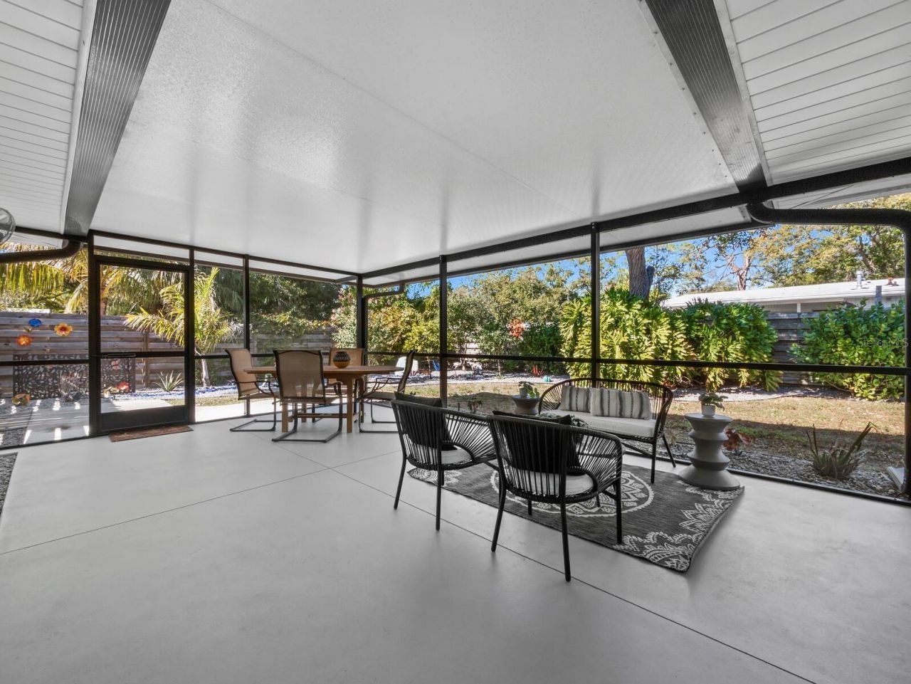 561 Corwood Drive, Sarasota, FL 34234 Photo