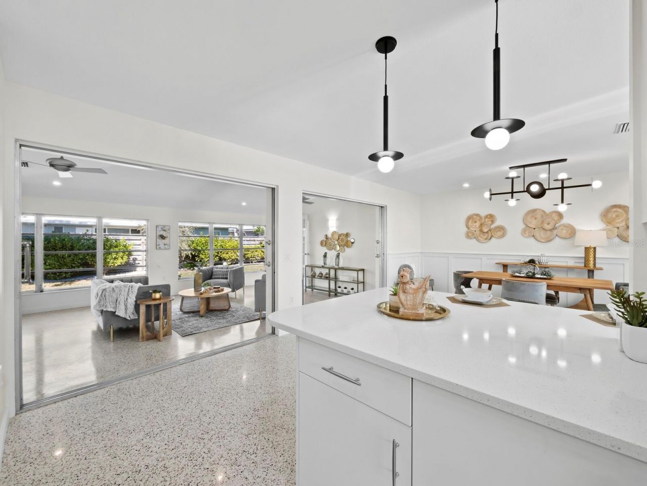 561 Corwood Drive, Sarasota, FL 34234 Photo