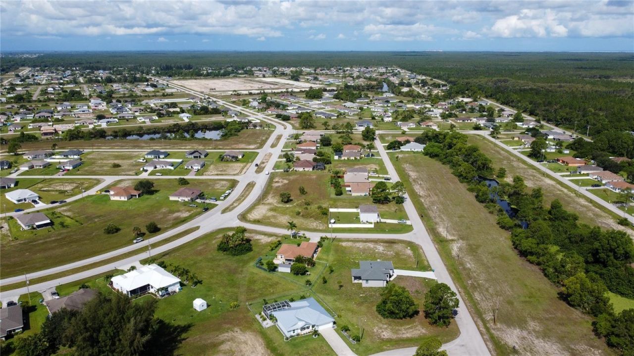 4239 E Gator Circle, Cape Coral, FL 33909 Photo