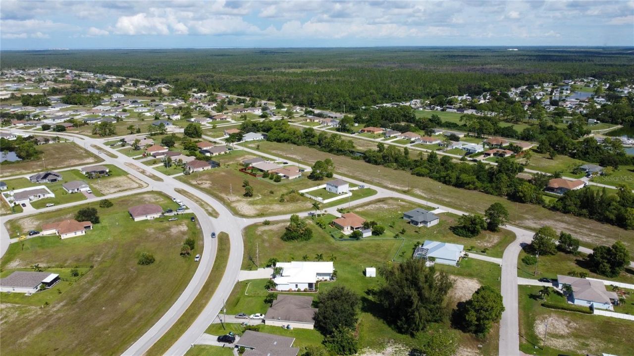 4239 E Gator Circle, Cape Coral, FL 33909 Photo