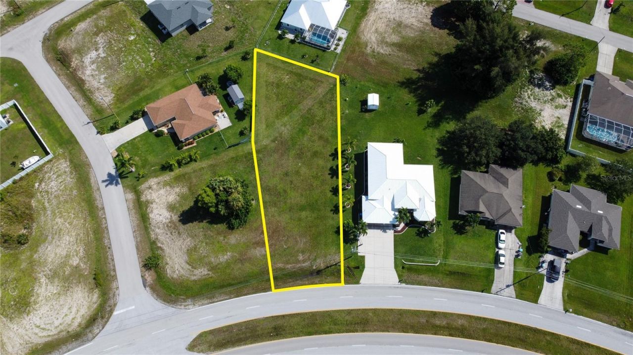 4239 E Gator Circle, Cape Coral, FL 33909 Photo
