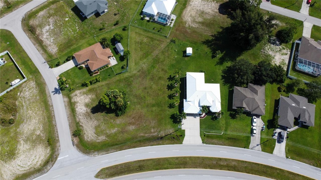 4239 E Gator Circle, Cape Coral, FL 33909 Photo