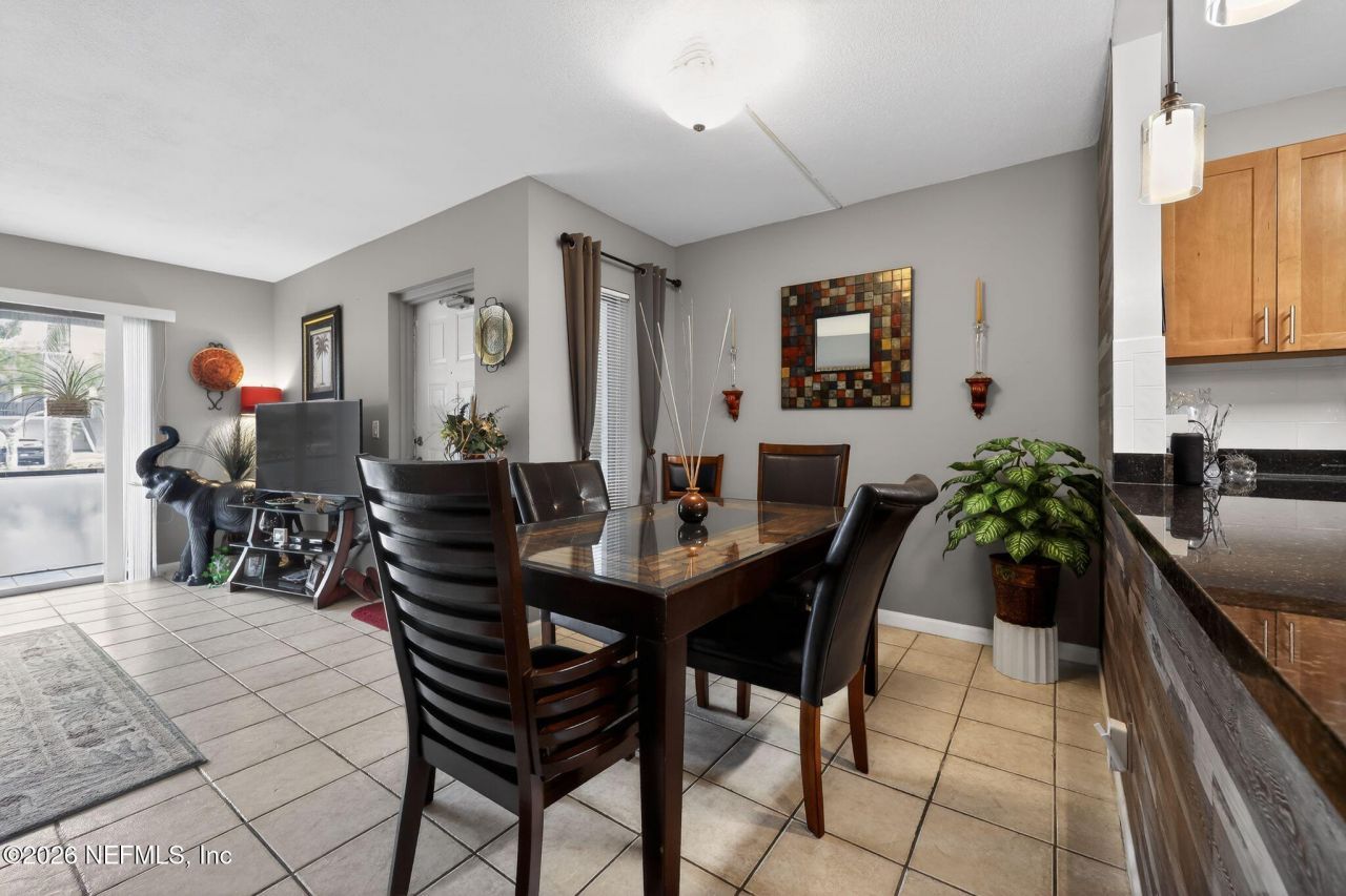 1013 Green Pine Boulevard, Unit D1, West Palm Beach, FL 33409 Photo