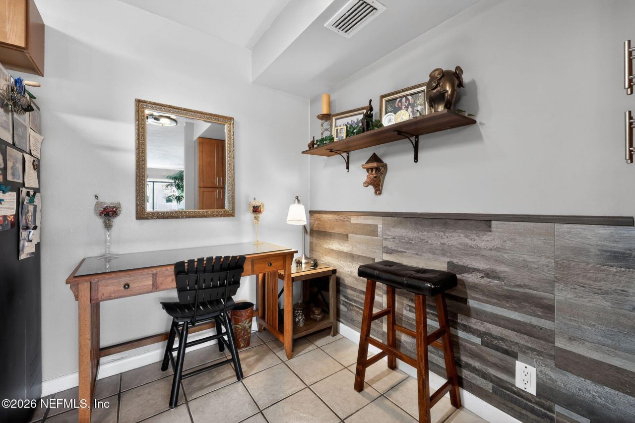 1013 Green Pine Boulevard, Unit D1, West Palm Beach, FL 33409 Photo