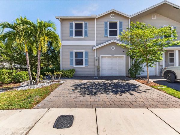 1707 SE 9th Ter, Homestead, FL 33034