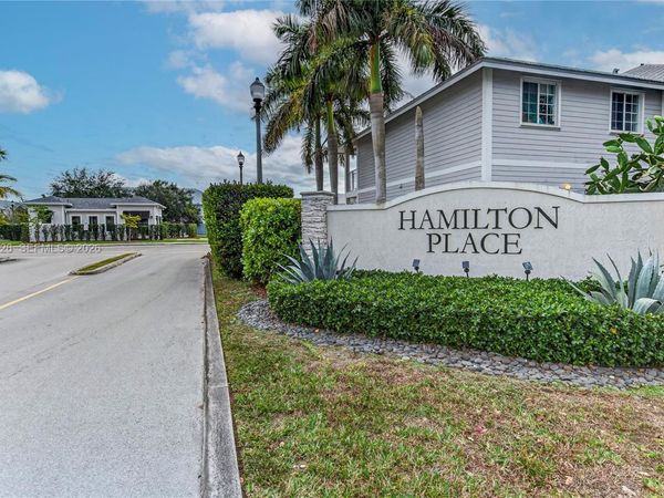 1707 SE 9th Ter, Homestead, FL 33034