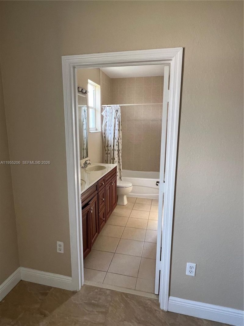 15389 SW 90th Ter, Miami, FL 33196 Photo